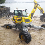 Menzi Muck M320 / 325