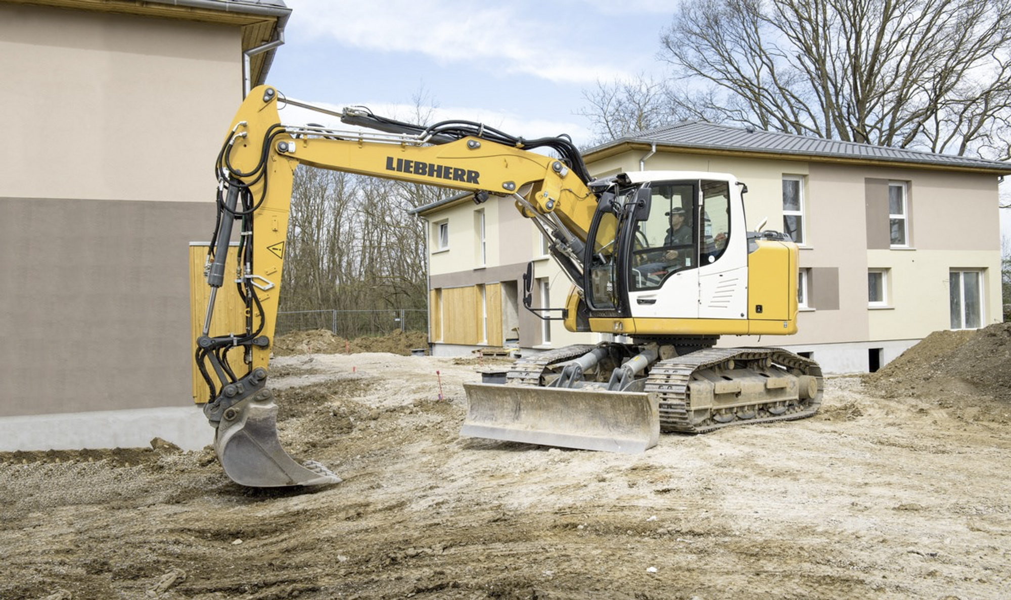 R 914 Compact Litronic